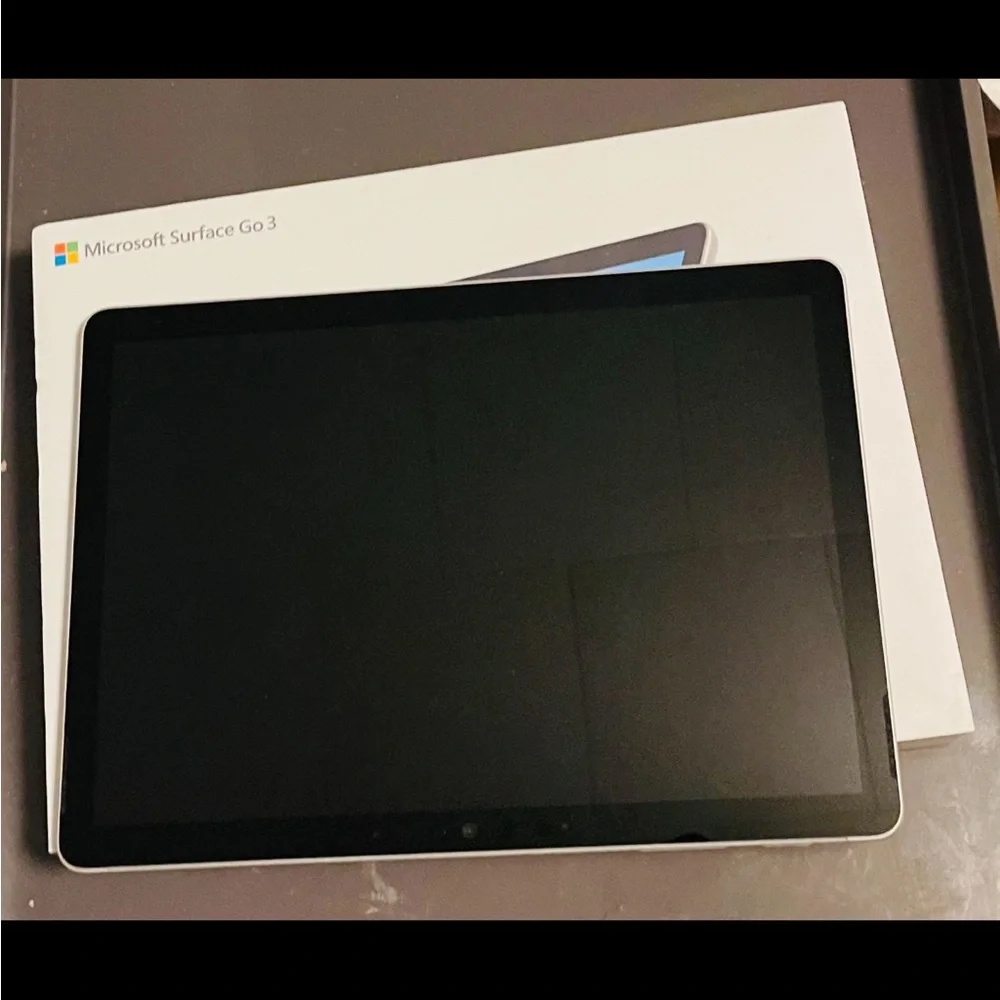 Microsoft Surface pro 3 w/ Microsoft Signature Type Cover